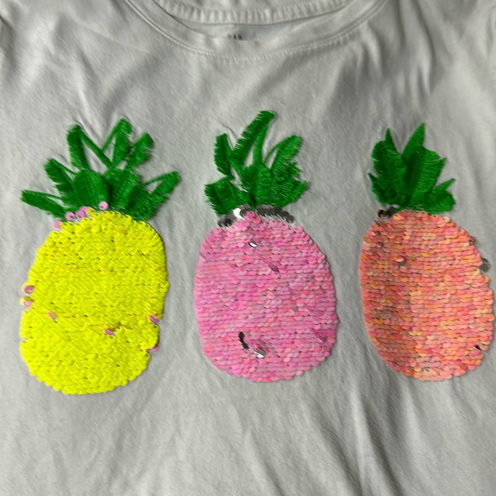 ❤️‍🔥 LAST CALL! ANY OFFERS?❤️‍🔥 Gap Kids Pineapple Flipped Sequined T, White